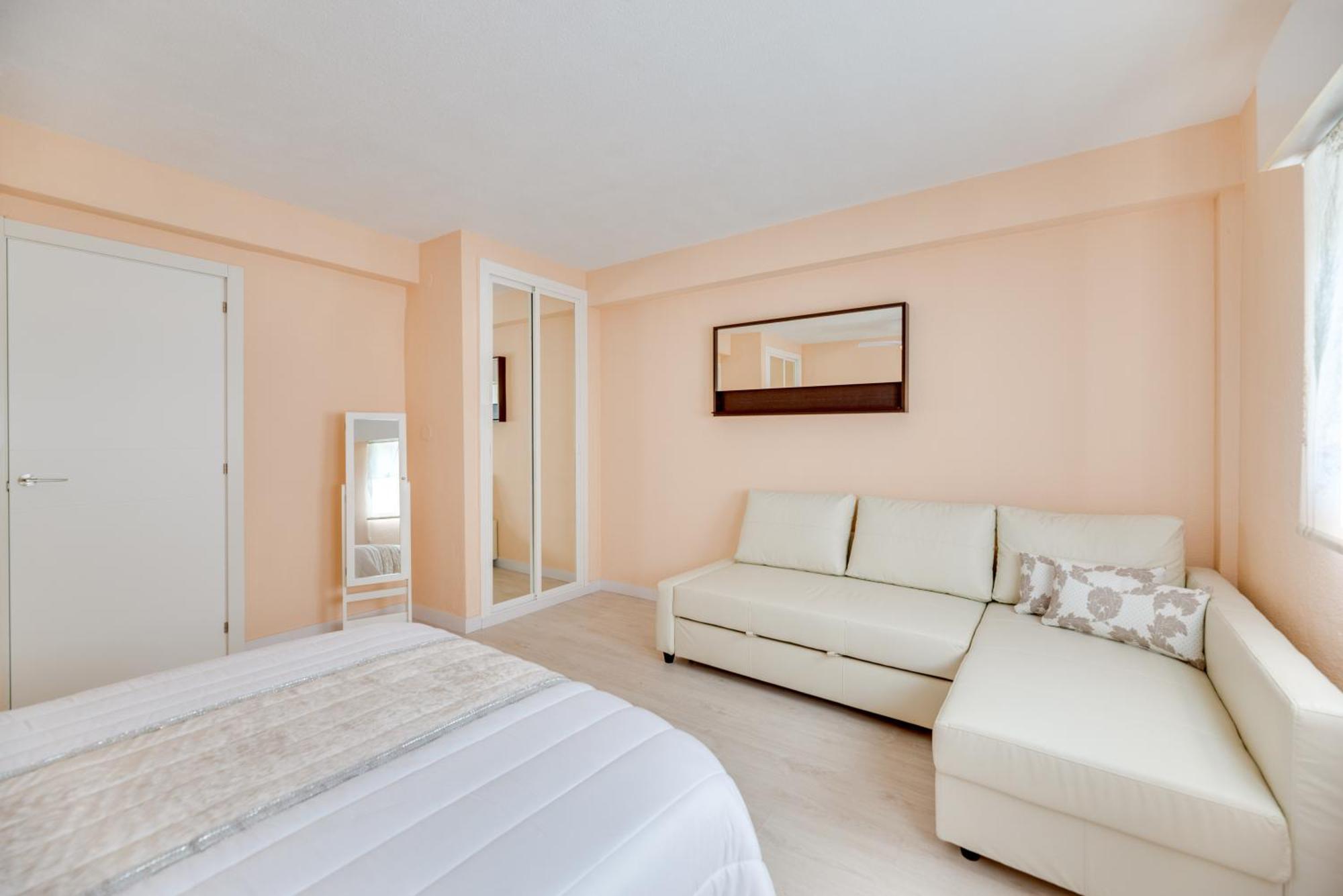 Flamingo 1 Bdr Beach 200 Meters Always Happy Apartment