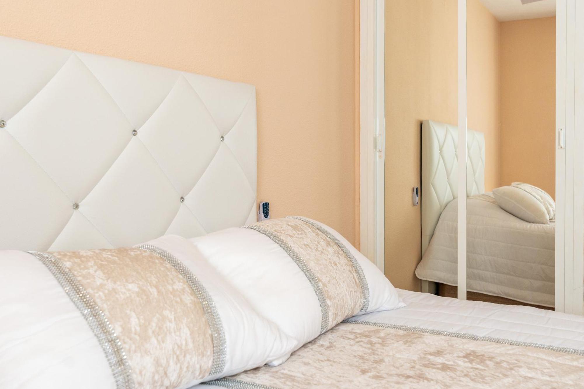 Flamingo 1 Bdr Beach 200 Meters Always Happy Apartment Benalmadena